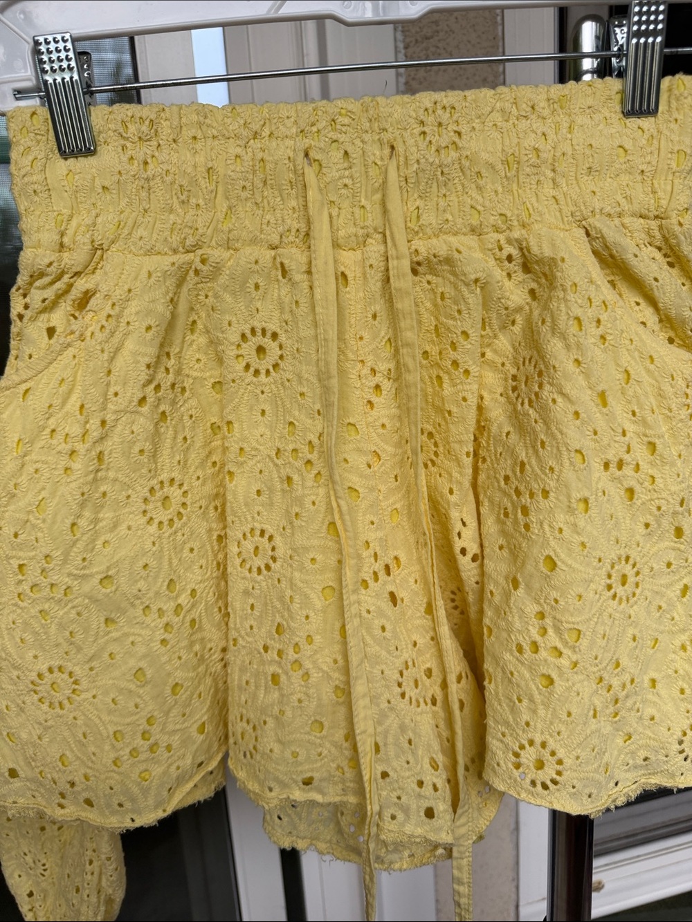 Stunning 2-piece yellow eyelet co-ord set imported from Ukraine 🇺🇦 Size S - Picture 3 of 5